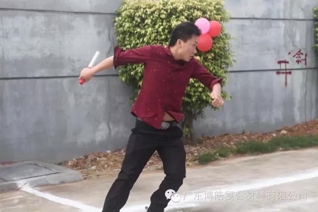 堅(jiān)韌不拔展雄風(fēng)，團(tuán)結(jié)協(xié)作顯氣魄--熱烈慶祝博皓首屆運(yùn)動(dòng)會(huì)隆重召開